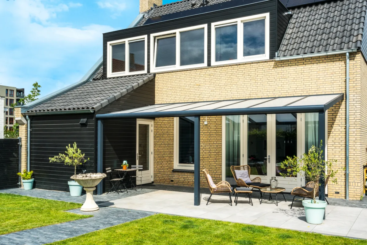 Screenshot 2024-12-23 at 17-28-40 Terrassenüberdachung Bosco Unser „Bestseller’’ - mit der von Ihnen gewünschten Ausstrahlung! Deponti