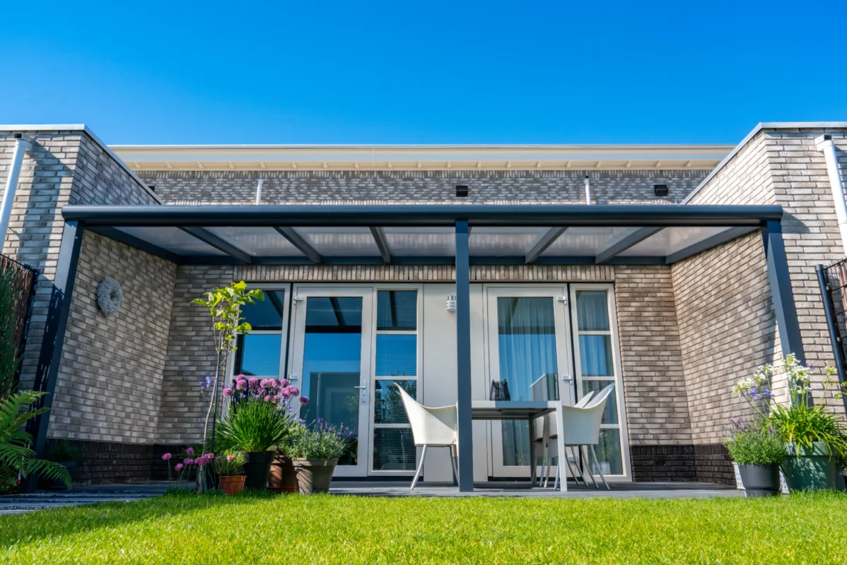 Screenshot 2024-12-23 at 17-28-51 Terrassenüberdachung Bosco Unser „Bestseller’’ - mit der von Ihnen gewünschten Ausstrahlung! Deponti